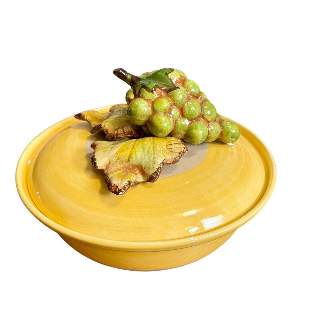 Vintage Cali Large Ceramic Pottery Serving Bowl Yellow Grape 3D Lid Collectible - Picture 4 of 14